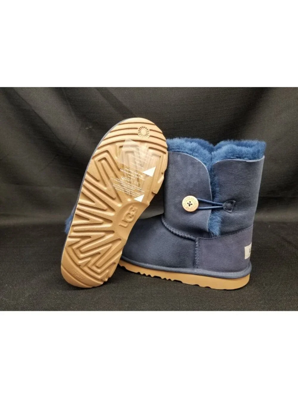 UGG Girls K Bailey Button II Water-Resistant Boots Navy Size 5 NEW IN BOX!